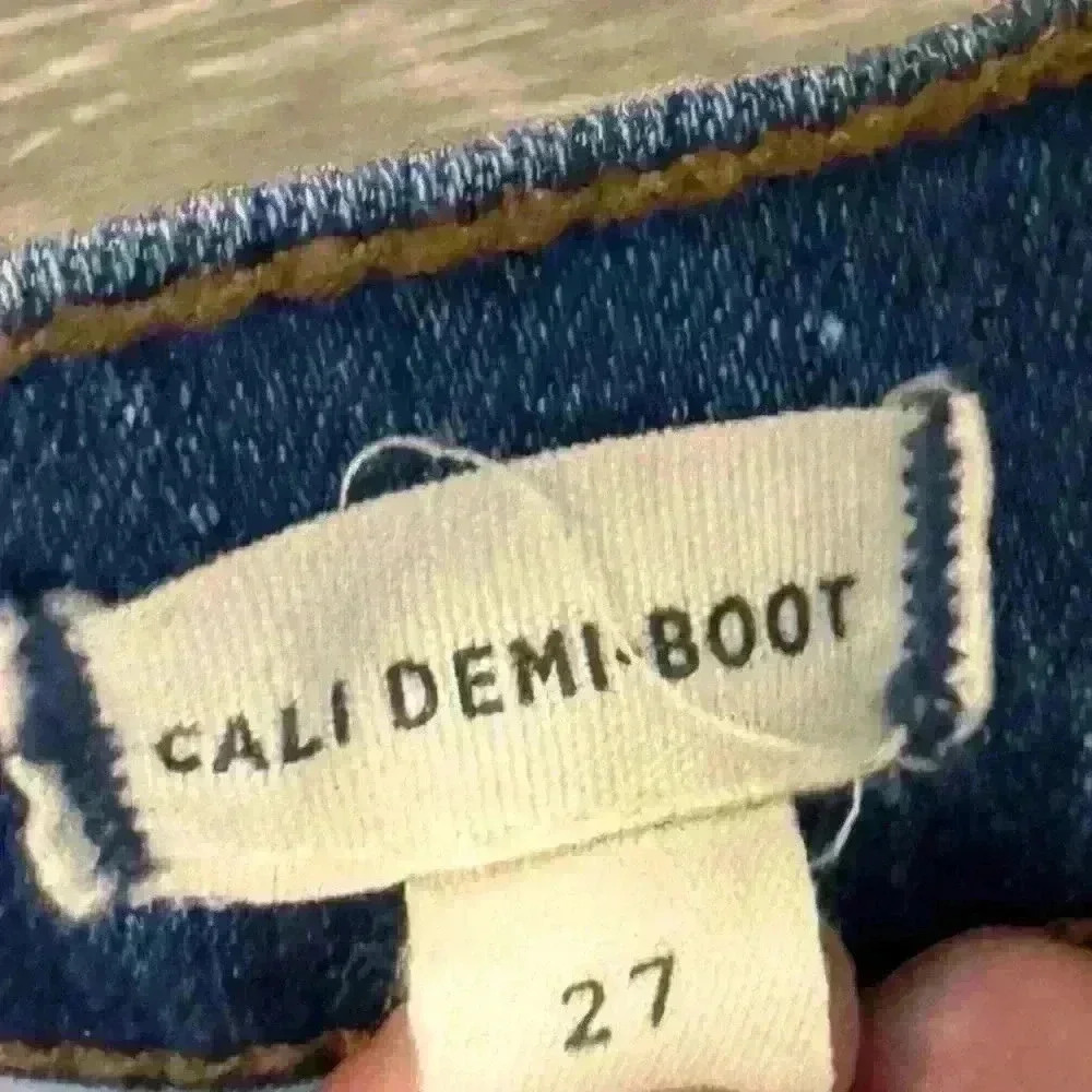 Madewell High Rise Cali Demi-Boot Jeans -Kemper Wash: Back-Seam Edition Size 27 - Picture 9 of 14